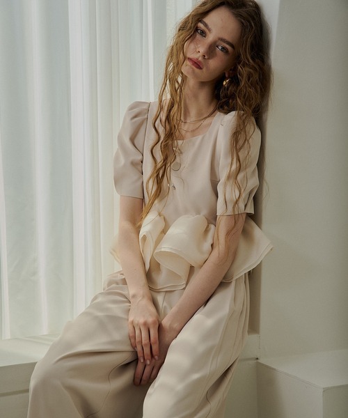 LE'RURE(リルアー)の「Whip peplum half sleeve tops(Tシャツ/カットソー・レディース・アイボリー/グレー/ブラック/ブラウン・MEDIUM/SMALL/LARGE)」の15枚目の写真
