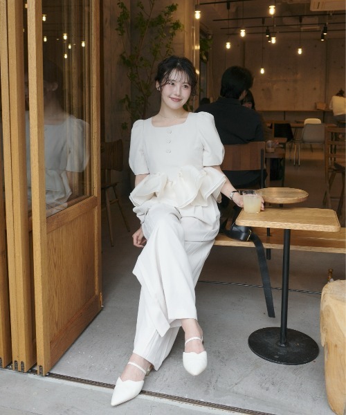 LE'RURE(リルアー)の「Whip peplum half sleeve tops(Tシャツ/カットソー・レディース・アイボリー/グレー/ブラック/ブラウン・MEDIUM/SMALL/LARGE)」の6枚目の写真