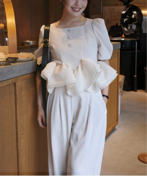 LE'RURE(リルアー)の「Whip peplum half sleeve tops(Tシャツ/カットソー・レディース・アイボリー/グレー/ブラック/ブラウン・MEDIUM/SMALL/LARGE)」の8枚目の写真