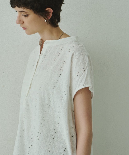 Plumel(プルメル)の「embroidery Lace French Tops / エンブロイダリーレースフレンチトップス(Tシャツ/カットソー・レディース・ブラウン/ブラック/オフホワイト・MEDIUM)」の13枚目の写真