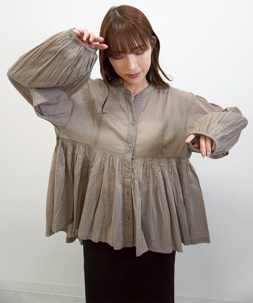 gossara(ゴサラ)の「【秋まで使える】スタンドカラーギャザーブラウス(シャツ/ブラウス・レディース・ブラウン/ブラック/カーキ/オフホワイト・FREE)」の22枚目の写真