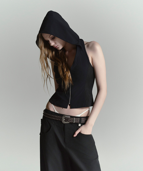 HALF DEVIL US(ハーフデビルアス)の「ホルターネックフードジップアップベスト_ブラック(ベスト・レディース・その他・SMALL/MEDIUM)」の11枚目の写真