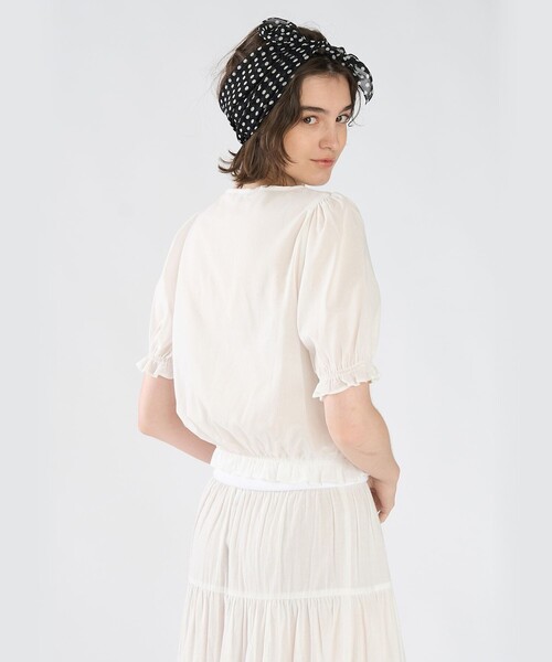 To b. by agnes b.（トゥービーバイアニエスベー）の「コットン シフォン パフィー 半袖 ブラウス（シャツ/ブラウス・レディース・ホワイト・38/40/36）」の8枚目の写真