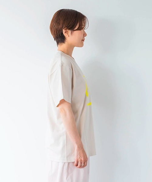 MAMBO(マンボ)の「MAMBO Tシャツ / Izumi Shiokawa PRINT 【yellow】(Tシャツ/カットソー・レディース・アイボリー・FREE)」の6枚目の写真