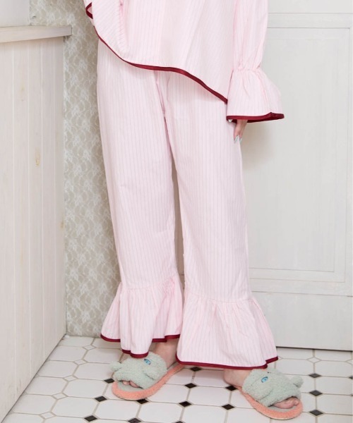 Casselini(キャセリーニ)の「Casselini HOME(キャセリーニ ホーム)フリルパンツ(ルームウェア/パジャマ・レディース・ブルー/ピンク・FREE)」の1枚目の写真
