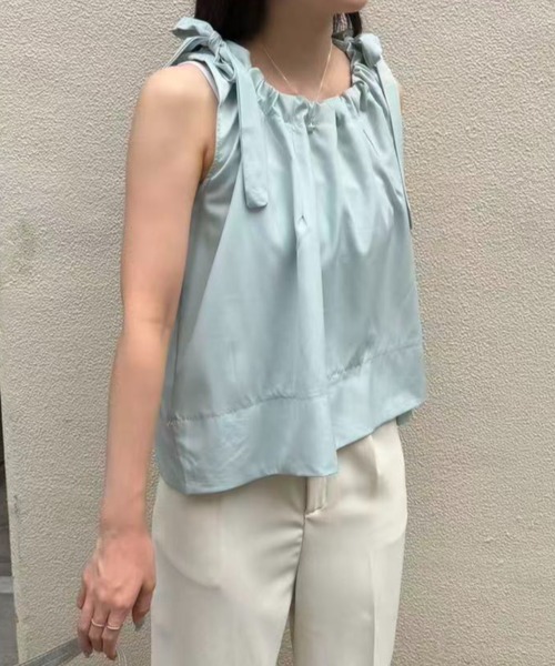 mebole(メボレ)の「shoulder ribbon gathered blouse(Tシャツ/カットソー・レディース・ミント/ホワイト・FREE)」の2枚目の写真