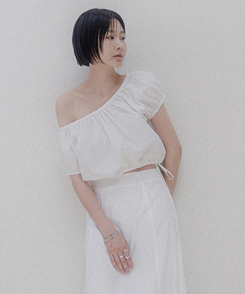 MEMUA(メムア)の「オブシャーリングツーウェイブラウス(シャツ/ブラウス・レディース・ブラック/アイボリー・SMALL/MEDIUM)」の3枚目の写真
