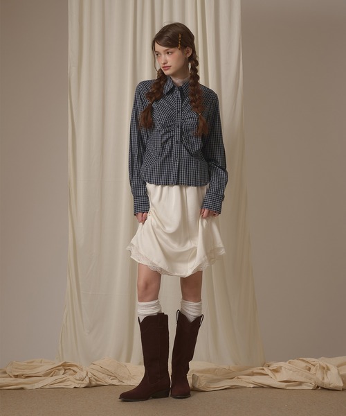 hazyl(ヘイジル)の「gather design shirt / ギャザーデザインシャツ(シャツ/ブラウス・レディース・ブルー系その他/ブラウン系その他/アイボリー/オフホワイト/ネイビー・フリー)」の16枚目の写真