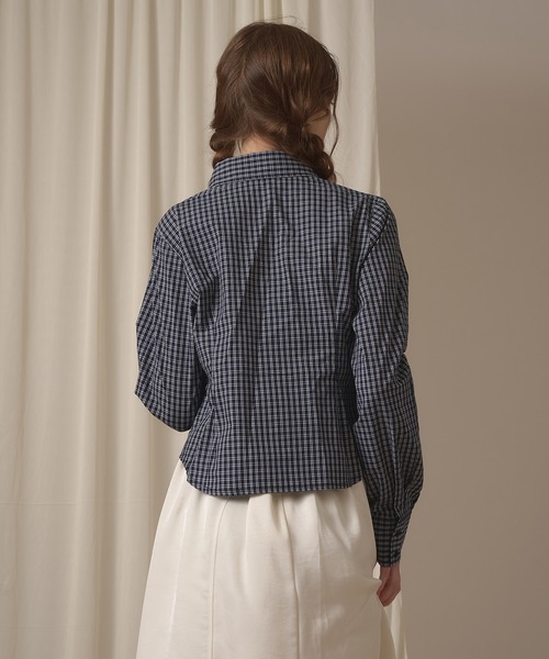 hazyl(ヘイジル)の「gather design shirt / ギャザーデザインシャツ(シャツ/ブラウス・レディース・ブルー系その他/ブラウン系その他/アイボリー/オフホワイト/ネイビー・フリー)」の21枚目の写真