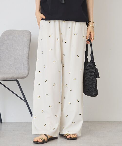 AMERICAN HOLIC(アメリカンホリック)の「花柄刺繍イージーパンツ(その他パンツ・レディース・ブラック/アイボリー・M/L)」の19枚目の写真