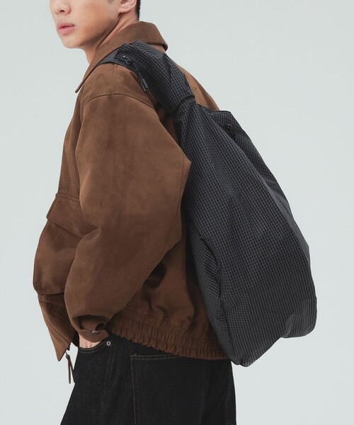 BEAMS HEART（ビームスハート）の「ビッグナイロン ショルダーバッグ（トートバッグ・メンズ・その他/ブラック・ONE SIZE）」の14枚目の写真