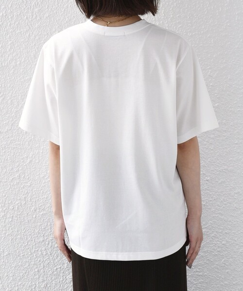 SHIPS Colors(シップス カラーズ)の「SHIPS Colors:〈接触冷感・UVカット〉26AW PARIS フォト TEE◇(Tシャツ/カットソー・レディース・オフホワイト/ブラウン/ダークグレー・ONE SIZE)」の17枚目の写真