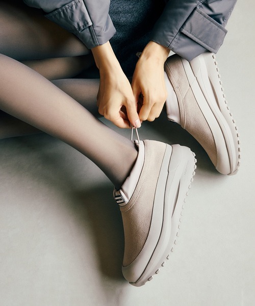 HUNTER（ハンター）の「【HUNTER for ADAM ET ROPE'】別注TRAVEL FLOW SUEDE TRAINER（スニーカー・レディース・ブラック/ダークブラウン/グレー系その他・23/24/25/26/27/28）」の2枚目の写真