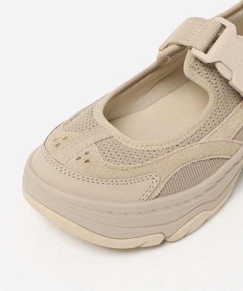 Teva(テバ)の「【WEB限定】<TEVA>アンプソール ガイラ メリージェーン シューズ(スニーカー・レディース・ベージュ/ブラック・23.5cm/24.5cm/24cm/23cm/25cm)」の13枚目の写真