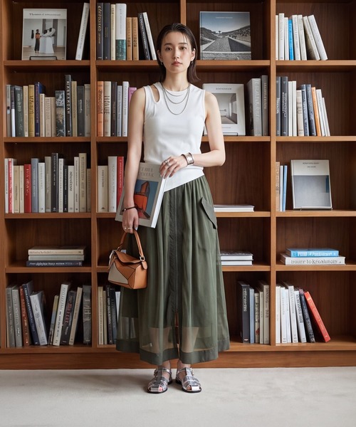STYLE DELI(スタイルデリ)の「【DELI by】エアリーシアーZIPフレアスカート(スカート・レディース・グリーン/ブラック・M)」の1枚目の写真