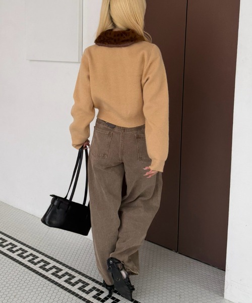 continuer de NICE CLAUP(コンティニューデナイスクラップ)の「チャーム付バレルレッグデニムPT(デニムパンツ・レディース・ブルー/ブラウン・SMALL/MEDIUM)」の6枚目の写真