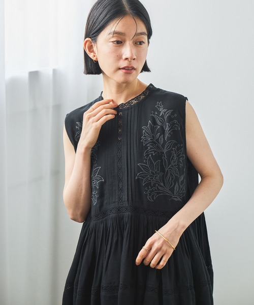 studio CLIP(スタディオクリップ)の「刺繍切り替えノースリーブブラウス(シャツ/ブラウス・レディース・ブラック/アイボリー・FREE)」の10枚目の写真