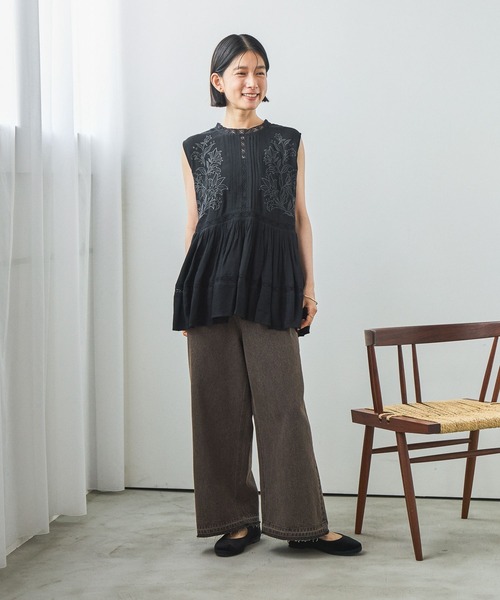 studio CLIP(スタディオクリップ)の「刺繍切り替えノースリーブブラウス(シャツ/ブラウス・レディース・ブラック/アイボリー・FREE)」の11枚目の写真
