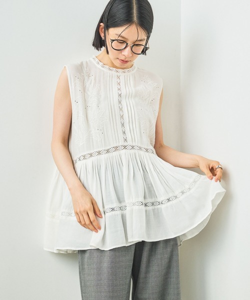 studio CLIP(スタディオクリップ)の「刺繍切り替えノースリーブブラウス(シャツ/ブラウス・レディース・ブラック/アイボリー・FREE)」の16枚目の写真