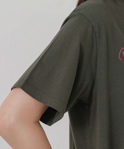 Gready Brilliant(グレディブリリアン)の「VOYAGEフォトカットソー(Tシャツ/カットソー・レディース・チャコールグレー・FREE)」の10枚目の写真
