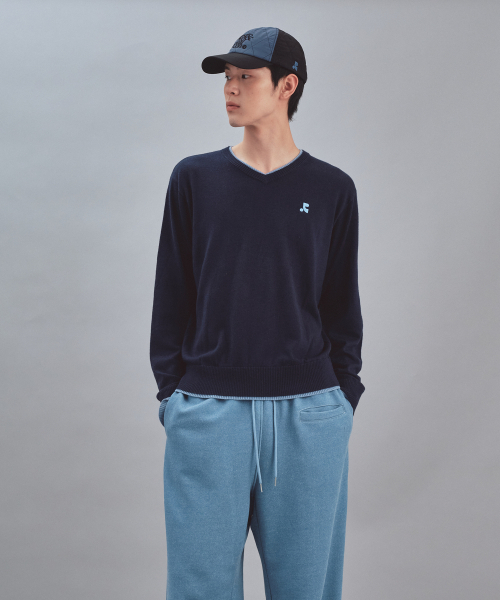 Rest&Recreation(レストアンドレクリエーション)の「LAYERED V-NECK WOOL KNIT - NAVY(ニット/セーター・レディース・その他・LARGE/SMALL)」の2枚目の写真