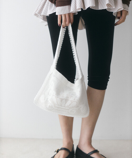 Nananita（ナナニータ）の「nananita/ナナニータ FOUNTAIN CROCHET BAG【限定展開】/ ファウンテン クロシェ バッグ（ショルダーバッグ・レディース・ブラウン/ブラック/ホワイト・ONE SIZE）」の6枚目の写真