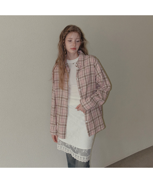 TWEE(トゥウィー)の「リアルチェックオーバーサイズ長袖シャツ(シャツ/ブラウス・レディース・ピンク/ブルー/アイボリー・FREE)」の1枚目の写真