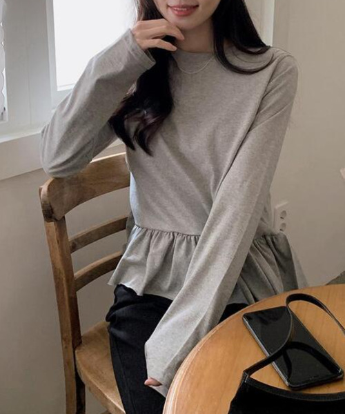 VIVID LADY(ビビッドレディー)の「裾フレア クルーネック ロングTシャツ(Tシャツ/カットソー・レディース・ホワイト/グレー/ブラック・FREE)」の19枚目の写真