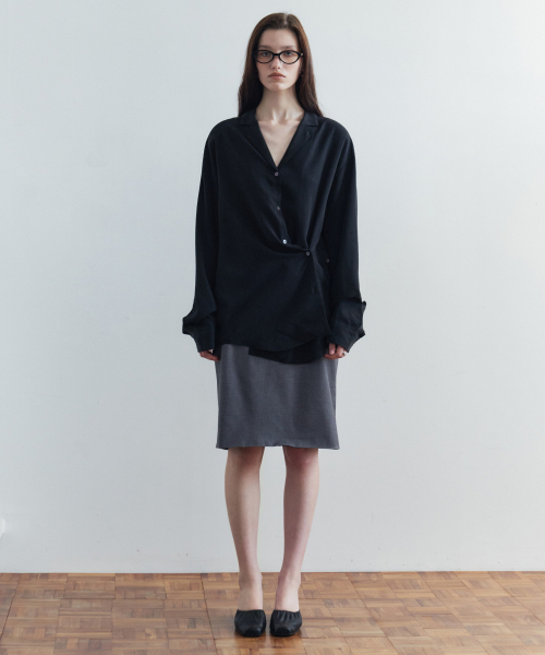 SIYAZU（シヤジュ）の「SIST9075 シンプル ミディスカート_Melange gray（スカート・レディース・グレー・SMALL/MEDIUM）」の3枚目の写真