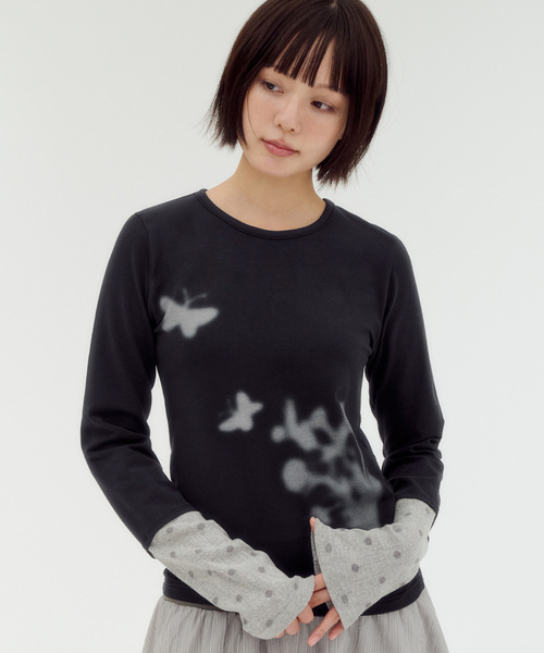ambler(エムブラー)の「SHADOW OF BLOOM ドットレイヤードグラフィック ロングスリーブ AJS307 (ダークグレー)(Tシャツ/カットソー・レディース・ダークグレー・FREE)」の1枚目の写真