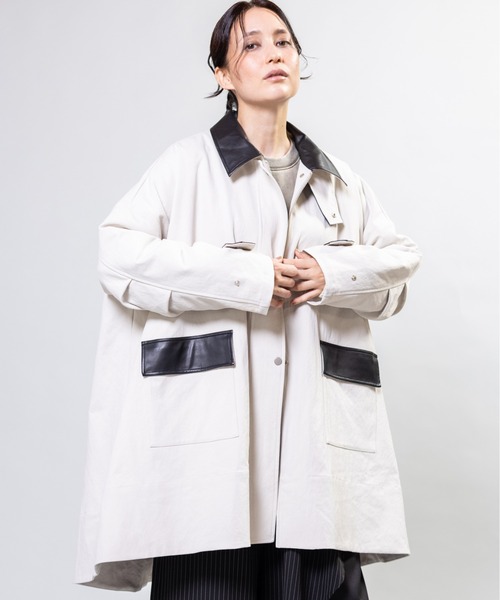OSMOSIS(オズモーシス)の「ライナー付テントコート(その他アウター・レディース・ブラウン/アイボリー/ブラック・ONE SIZE)」の1枚目の写真
