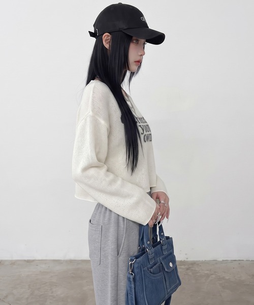 non-hedge(ノンヘッジ)の「ロゴショート丈ニットトップス(ニット/セーター・レディース・オフホワイト/ブラウン/レッド/チャコールグレー/ブラック・FREE)」の7枚目の写真