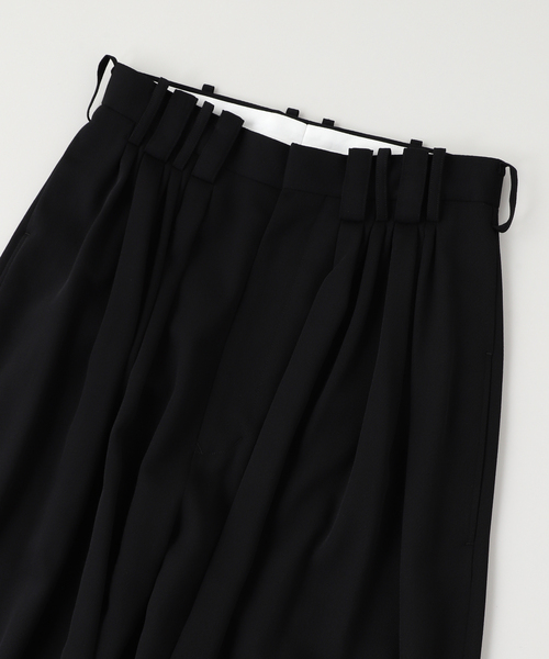 SOSHIOTSUKI(ソウシオオツキ)の「SOSHI OTSUKI (ソウシオオツキ)EIGHT TUCK HIGH WEST TROUSE(スラックス・メンズ・ブラック・48/46)」の3枚目の写真