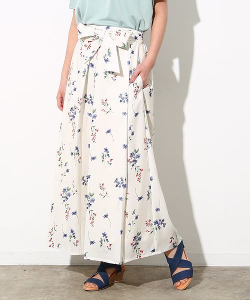 VIS（ビス）の「ウエストリボンフラワースカンツ（その他パンツ・レディース・ブラック系その他/ホワイト系その他・M/S）」の2枚目の写真