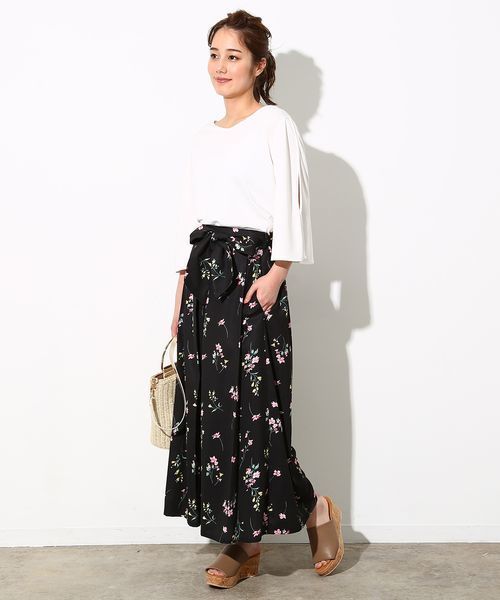 VIS（ビス）の「ウエストリボンフラワースカンツ（その他パンツ・レディース・ブラック系その他/ホワイト系その他・M/S）」の7枚目の写真