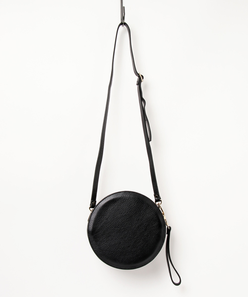 JOURNAL STANDARD（ジャーナルスタンダード）の「【OAD/オーエーディー】CIRCLE CROSSBODY WRISTLET#（ショルダーバッグ・レディース・ブラック/ボルドー/ブルー系その他・FREE）」の4枚目の写真