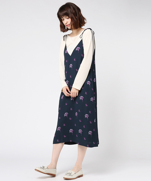 IENA(イエナ)の「モチーフプリントキャミワンピース◆(ワンピース・レディース・ネイビー/イエロー・38/36)」の15枚目の写真