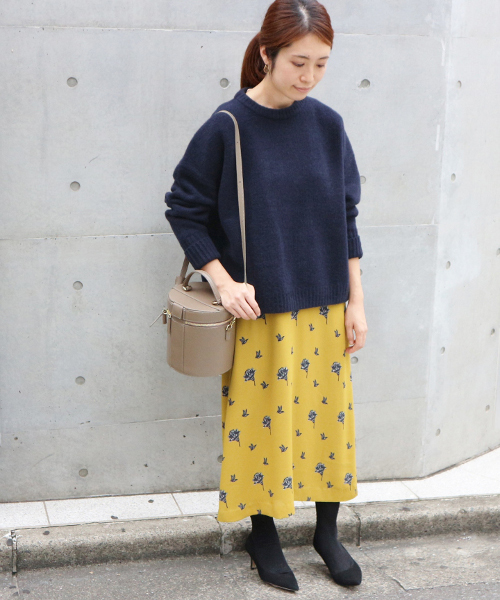 新品未使用　イエナ　ワンピース セール】IENA LA BOUCLE リネンニットVネックワンピース
