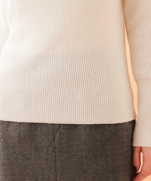 OFUON le MK（オフオンルエムケー）の「袖ボタンリブニット（ニット/セーター・レディース・ホワイト/ブラック/ライトグレー・M/L）」の20枚目の写真