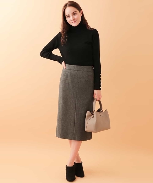 OFUON le MK（オフオンルエムケー）の「袖ボタンリブニット（ニット/セーター・レディース・ホワイト/ブラック/ライトグレー・M/L）」の6枚目の写真