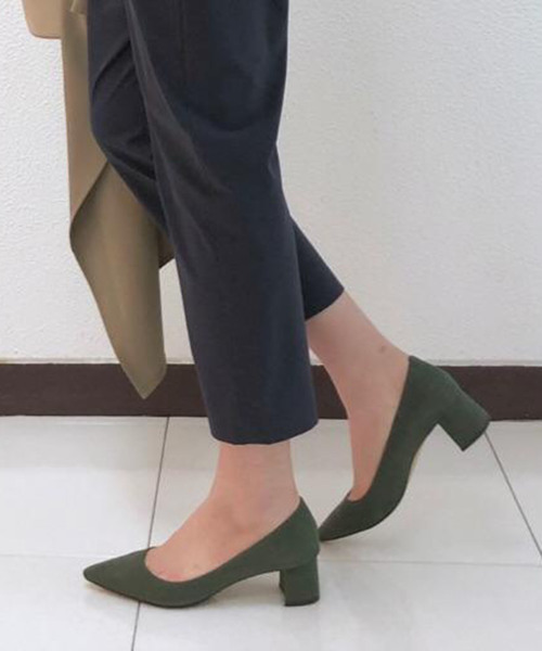 RIVE DROITE（リヴドロワ）の「デザインヒールパンプス（パンプス・レディース・ピンクベージュ/カーキ/ベージュ・37/38/36）」の3枚目の写真