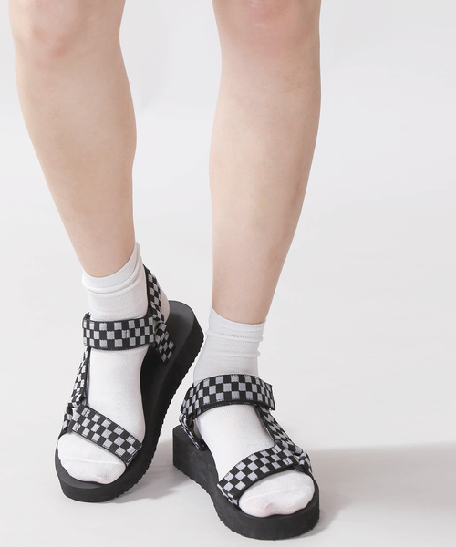 WEGO（ウィゴー）の「WEGO/フラットテープサンダル（サンダル・レディース・ブラック/グレー/その他1・SMALL/X-SMALL）」の3枚目の写真