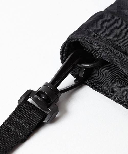 Lee（リー）の「【Lee×SMIRNASLI】Nylon Sacoche / ナイロンサコッシュ（ショルダーバッグ・レディース・ブラック/ベージュ/ネイビー/カーキ/ボルドー・フリー）」の10枚目の写真