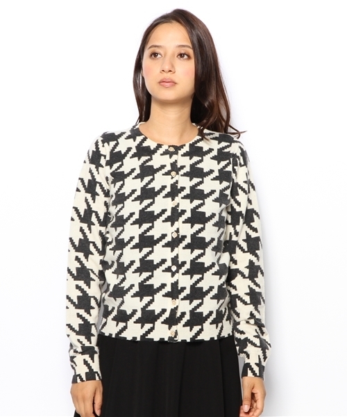 Ray BEAMS(レイビームス)の「□Ray BEAMS / 千鳥プリント クルーネックカーディガン(カーディガン/ボレロ・レディース・オフホワイト/レッド系その他・ONE SIZE)」の3枚目の写真