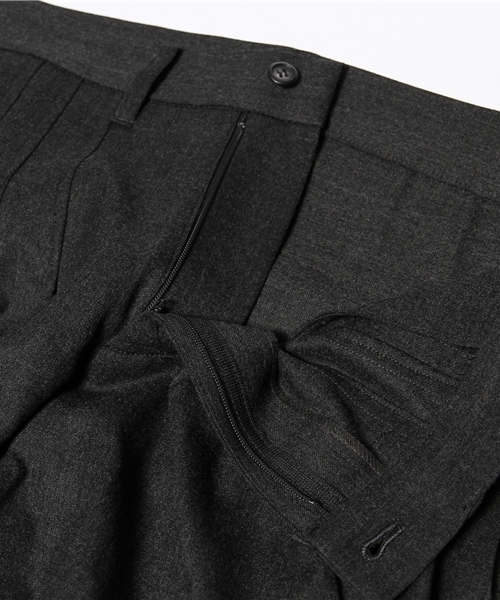 603（ロクマルサン）の「603 ウールスリータックショートパンツ（その他パンツ・メンズ・ダークグレー・40）」の6枚目の写真