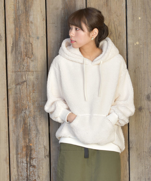 rps（アールピーエス）の「ボアパーカー（パーカー・レディース・ブラック/ブラウン/アイボリー/グレイッシュベージュ・M）」の2枚目の写真