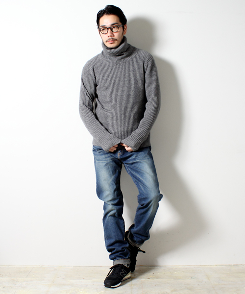 BEAMS PLUS（ビームスプラス）の「□BEAMS PLUS / リブ タートルネック ニット（ニット/セーター・メンズ・グレー/ベージュ/ネイビー・SMALL/MEDIUM/LARGE/X-LARGE）」の10枚目の写真