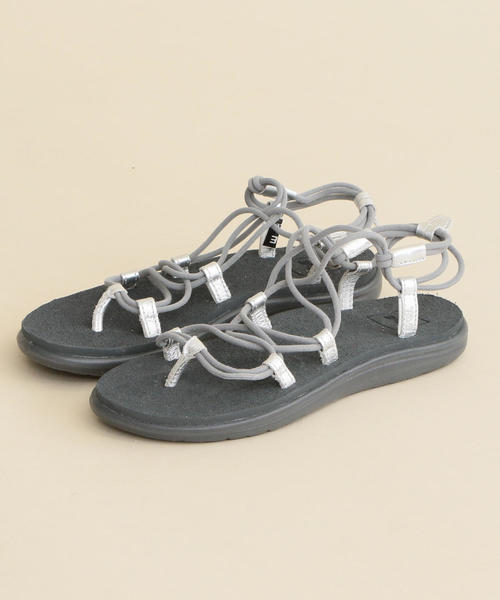 Teva（テバ）の「＜TEVA（テバ）＞∴VOYA INFINITY METALIC ボヤインフィニティメタリック サンダル о（サンダル・レディース・ブラック/グレー・5/7/6/8）」の14枚目の写真