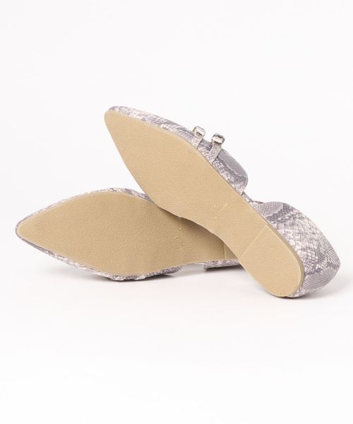 KOBE LETTUCE（コウベレタス）の「ダブルストラップセパレートフラットパンプス（パンプス・レディース・ブラック/ベージュ/シルバー/グリーン/パイソン・L/LL/M/S）」の6枚目の写真
