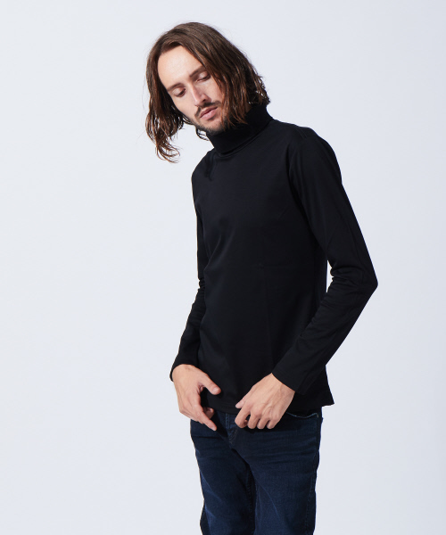 5351 POUR LES HOMMES(ゴーサンゴーイチプールオム)の「アルビニ ロイヤルスムース タートルネック(ニット/セーター・メンズ・ホワイト/ブラック/ネイビー・44/46/48)」の3枚目の写真